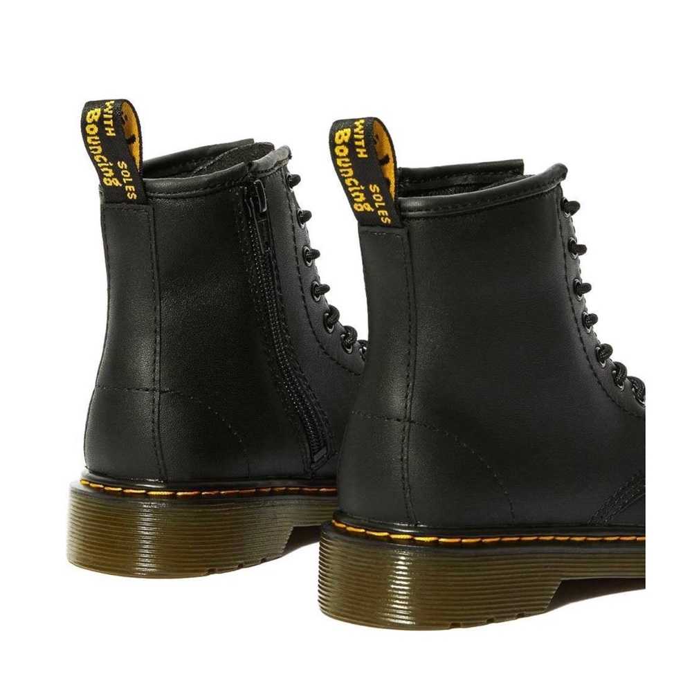Dr. Martens Kids